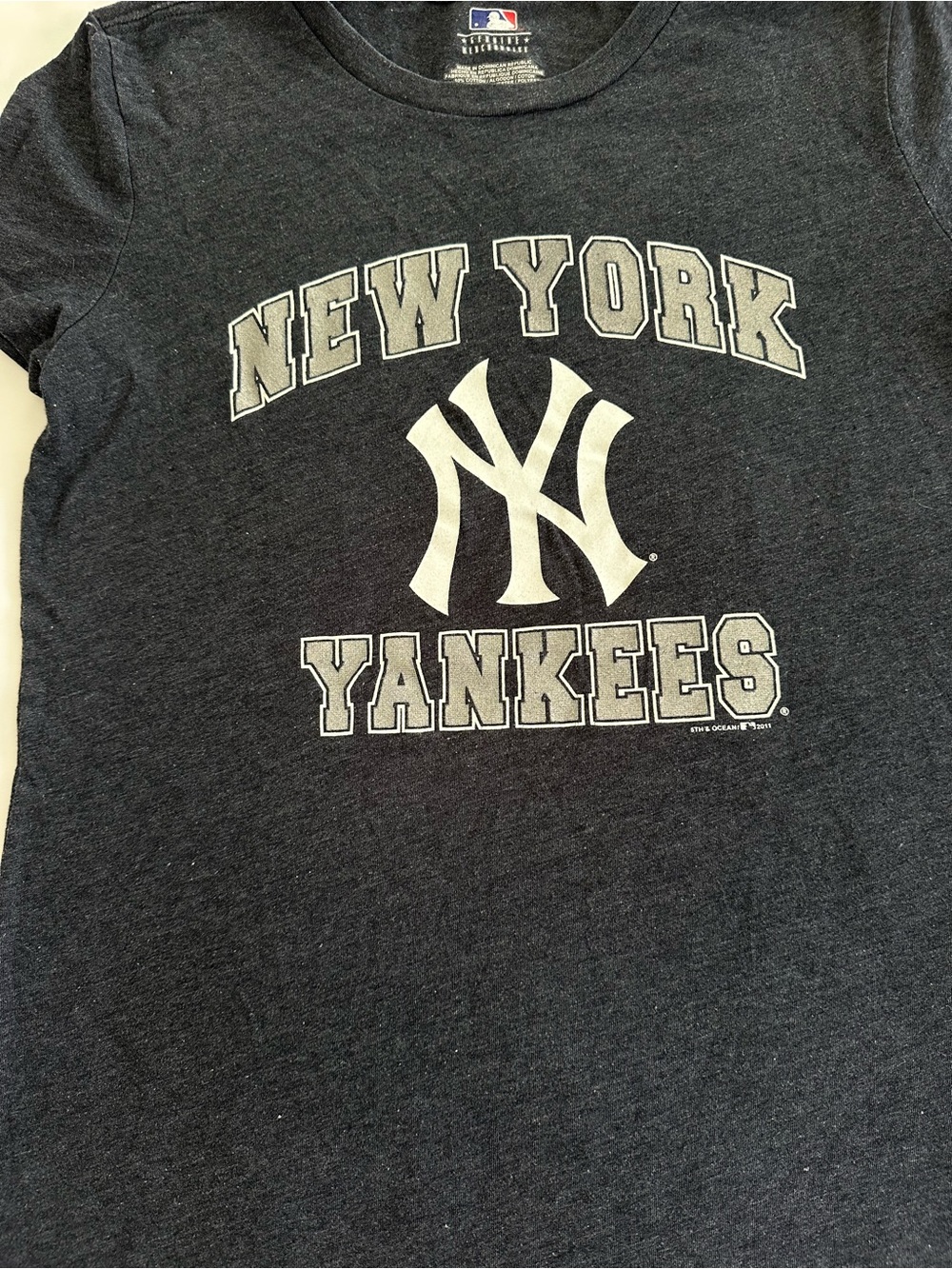Navy New York Yankees Tee - Picture 2 of 4